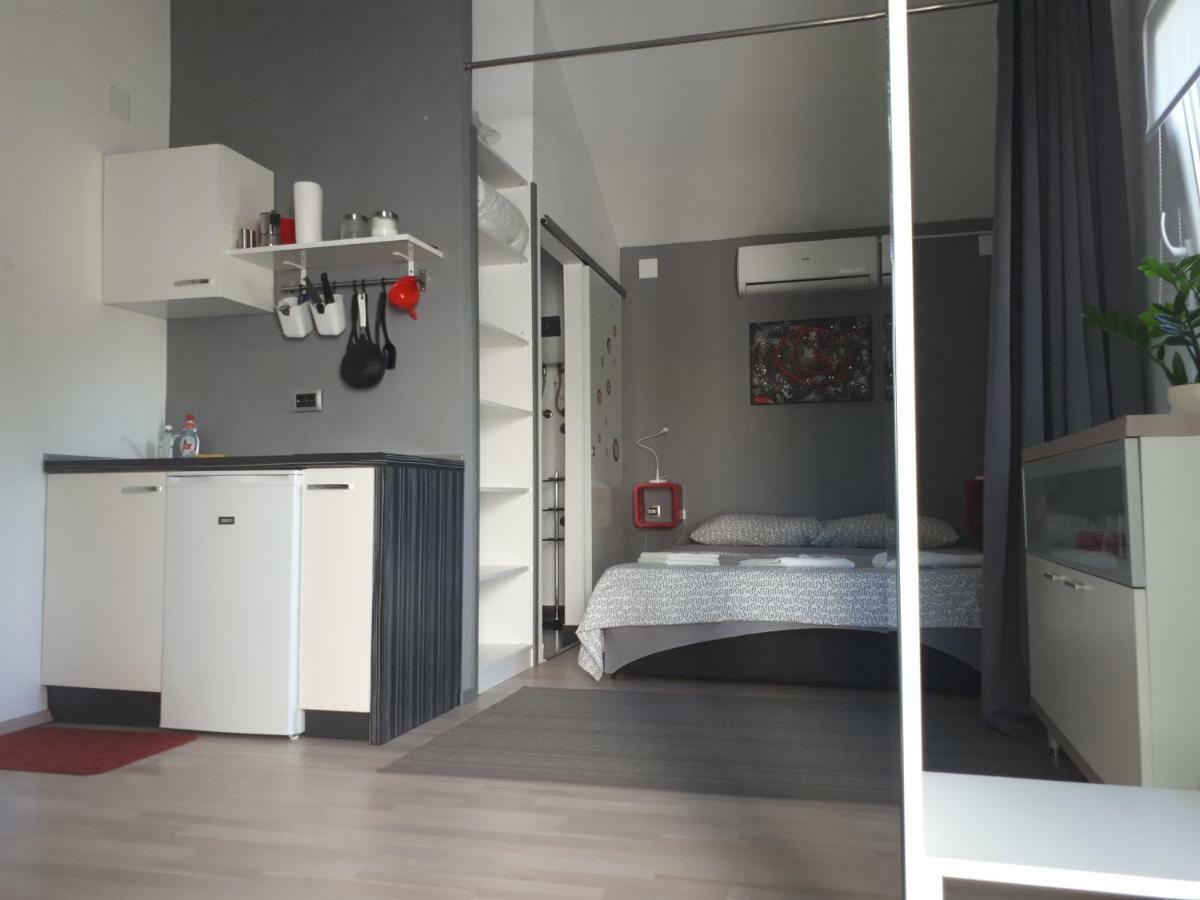 Splash Apartment